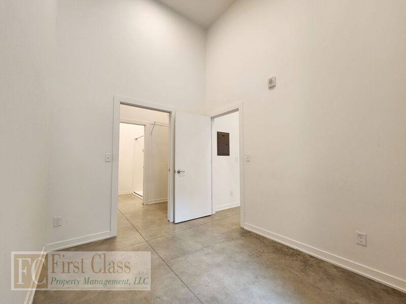 Apartment for rent at 3334 SE Belmont St #104, Portland, OR 97214