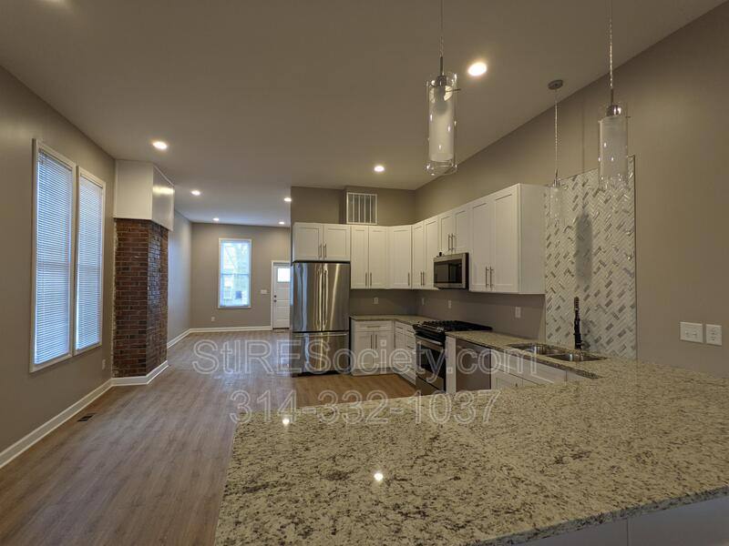 Townhouse for rent at 2206 Blendon Place, Saint Louis, MO 63143