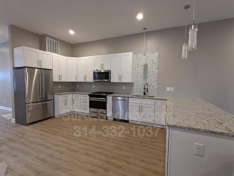 Townhouse for rent at 2206 Blendon Place, Saint Louis, MO 63143