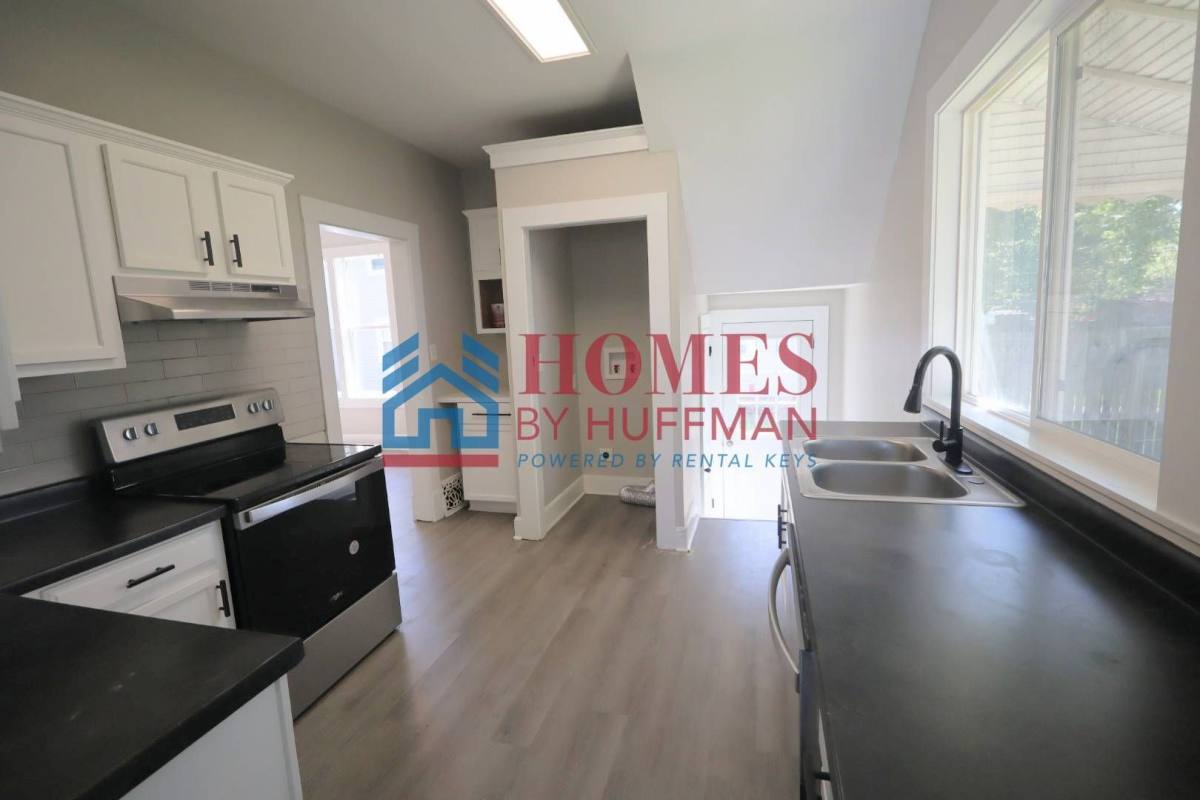 House for rent at 605 Madison Ave, Evansville, IN 47713