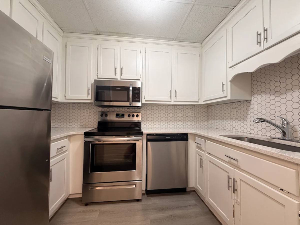 Apartment for rent at 806 Palm St, Canton, GA 30115