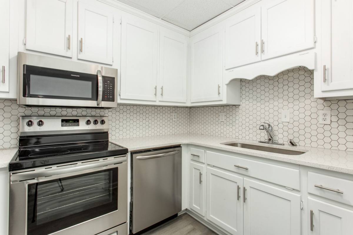 Apartment for rent at 806 Palm St, Canton, GA 30115