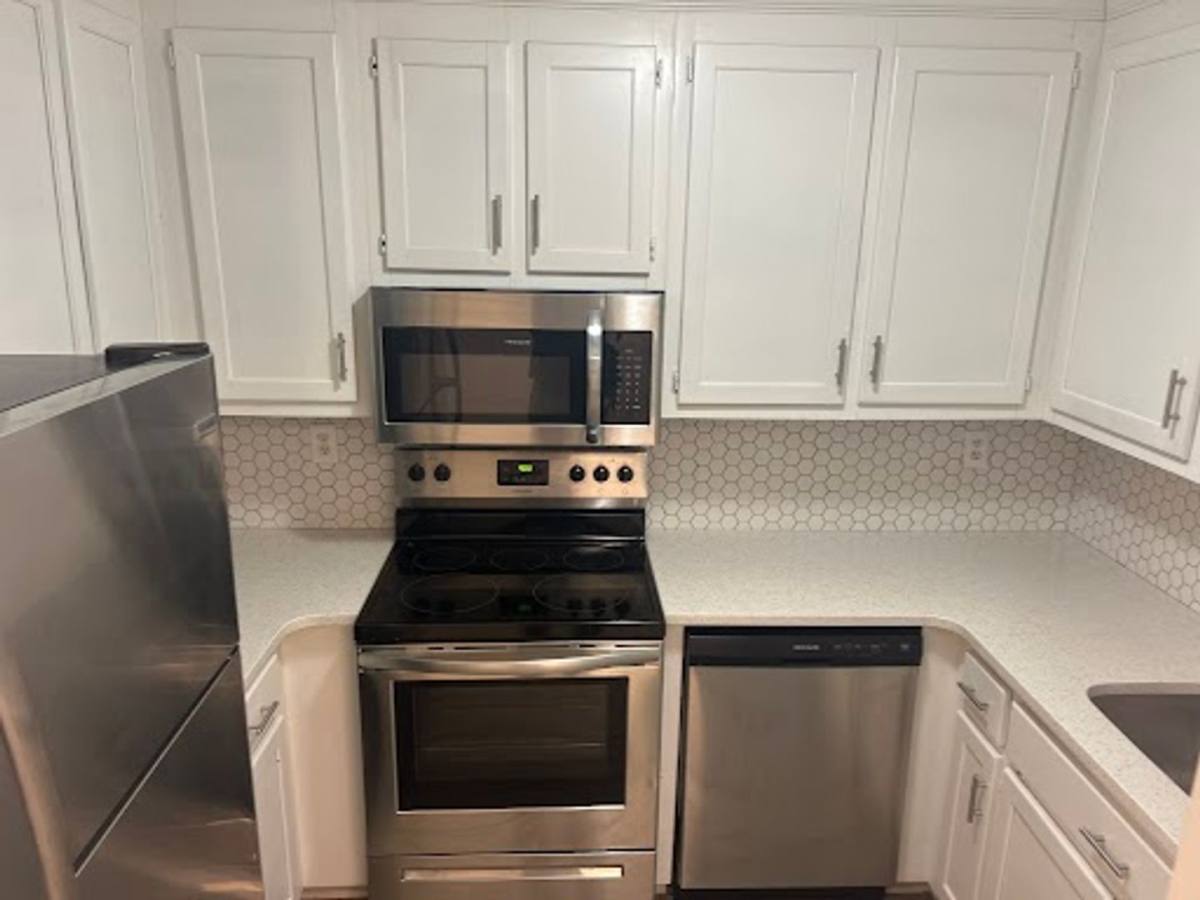 Apartment for rent at 806 Palm St, Canton, GA 30115