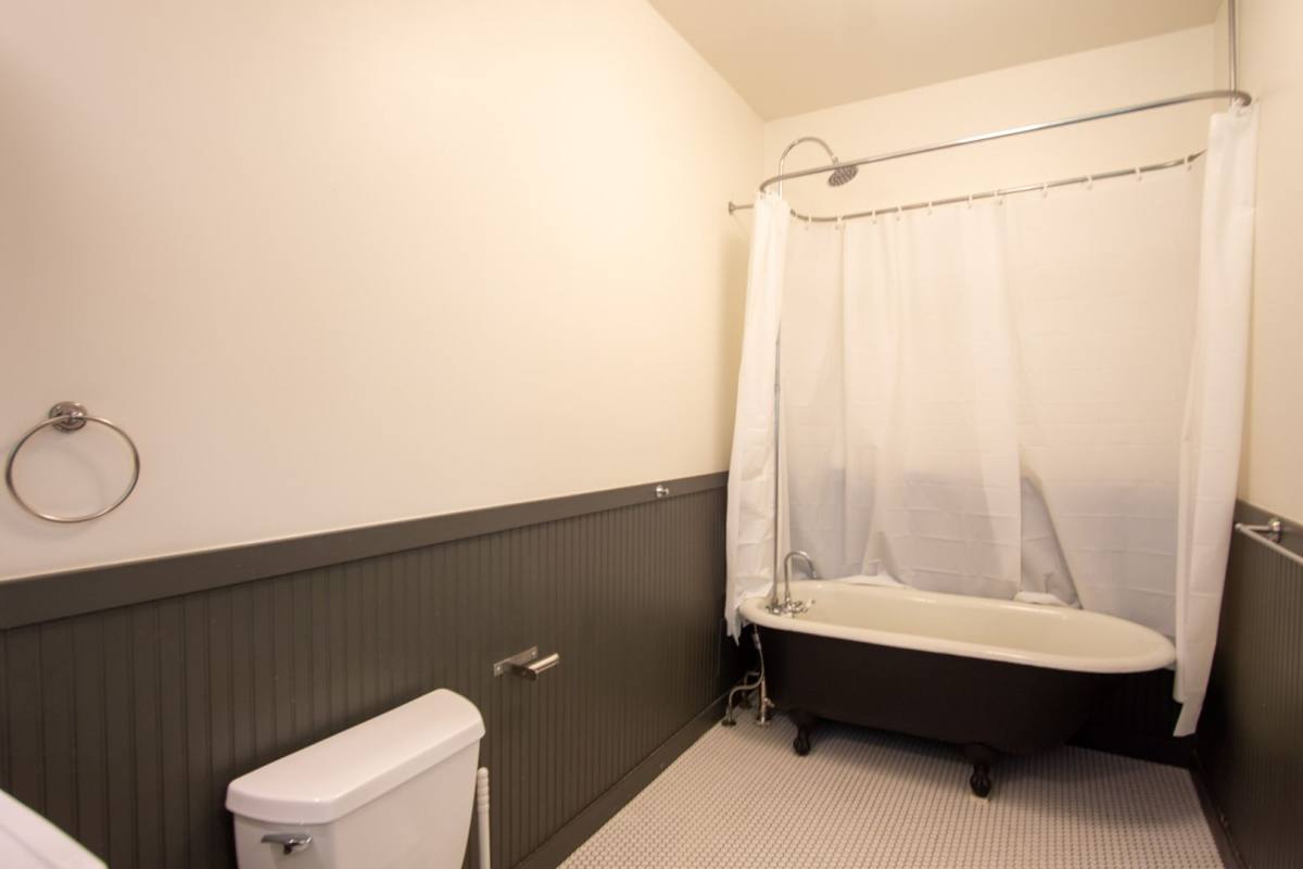 Apartment for rent at 6426 N Princeton St, Portland, OR 97203