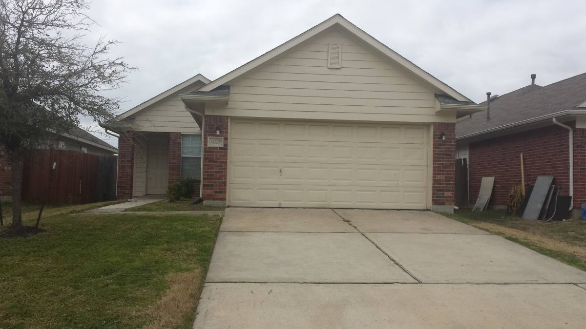 House for rent at 19959 Oland Way, Houston, TX 77073