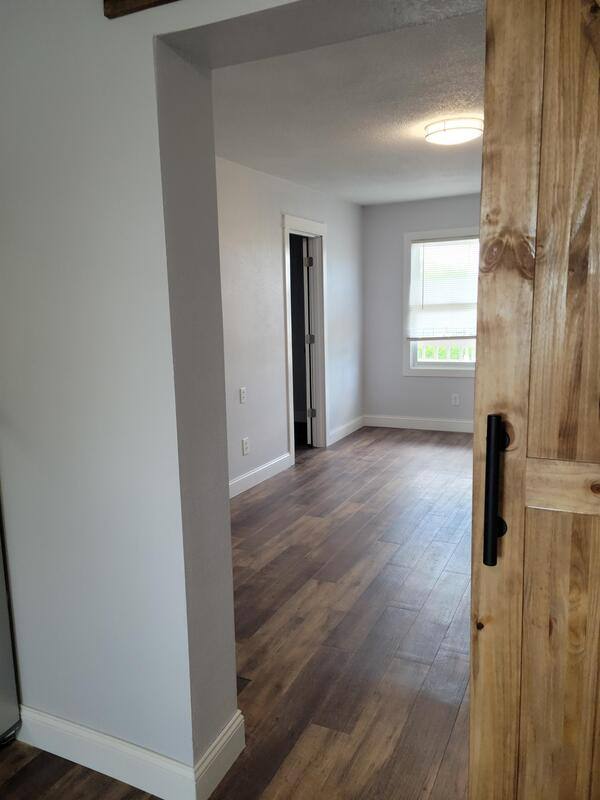Apartment for rent at 205 Oskaloosa St #207, Pella, IA 50219