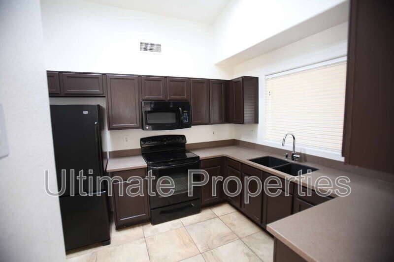 House for rent at 6504 W Saddlehorn Rd, Phoenix, AZ 85083