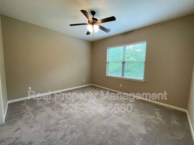 Townhouse for rent at 17414 Berkshire Dr, Prairieville, LA 70769