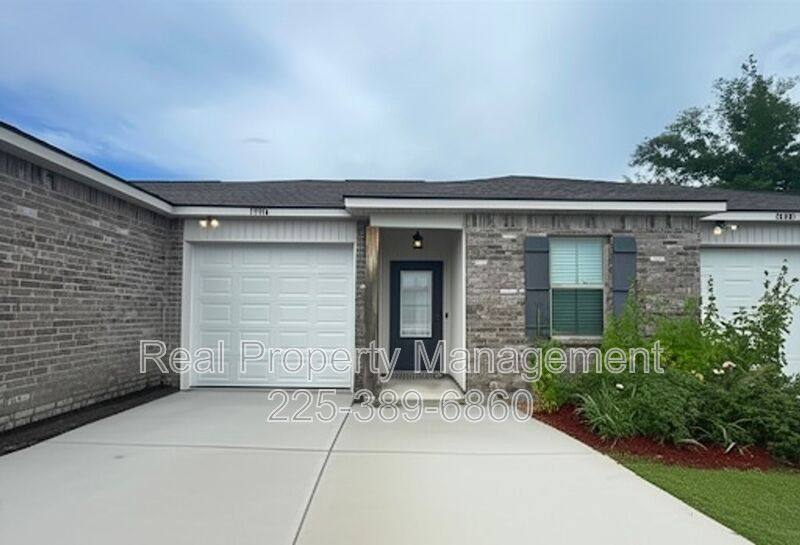 Townhouse for rent at 17414 Berkshire Dr, Prairieville, LA 70769