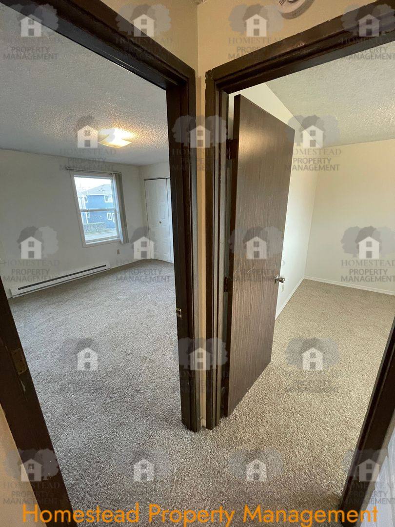 Townhouse for rent at 1630 Monmouth St, Independence, OR 97351