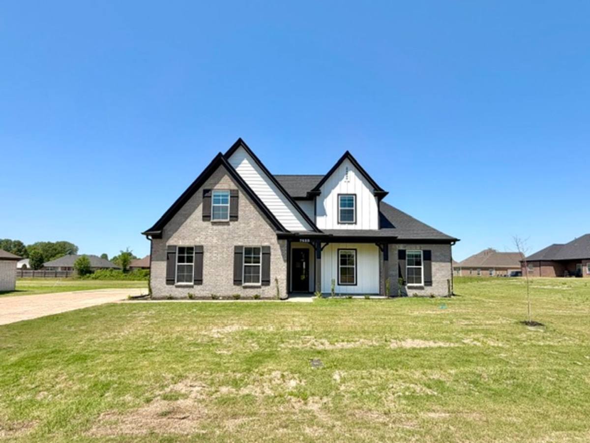 House for rent at 7455 Newbury Dr, Olive Branch, MS 38654
