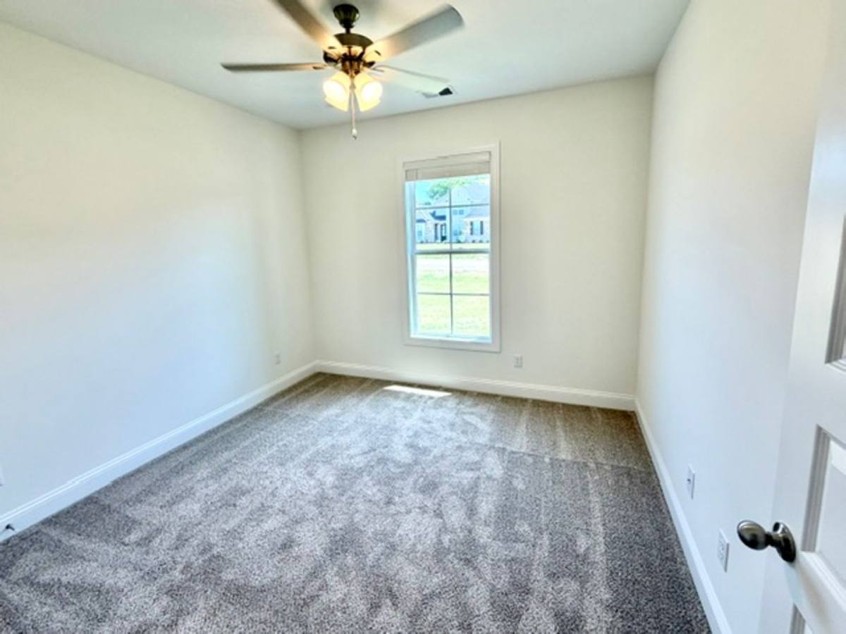 House for rent at 7455 Newbury Dr, Olive Branch, MS 38654