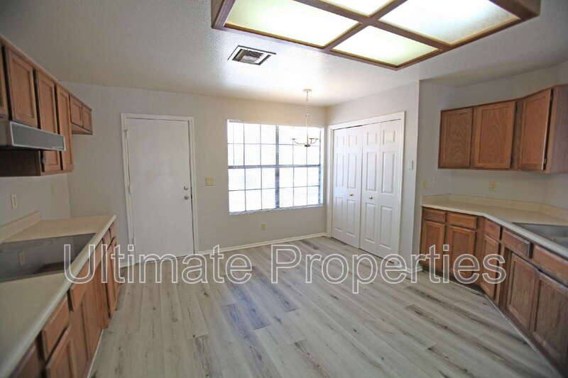 House for rent at 7719 W Dreyfus Dr, Peoria, AZ 85381