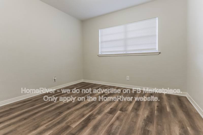 House for rent at 4523 Dolphin Dr, Tampa, FL 33617