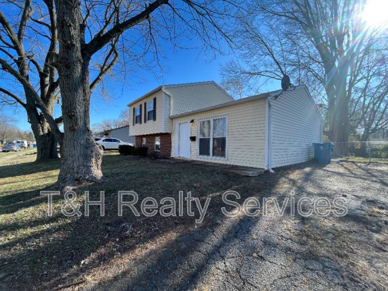 House for rent at 8513 E 37th Place, Indianapolis, IN 46226