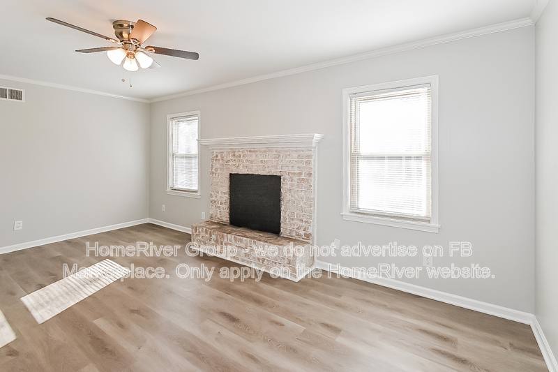 House for rent at 4878 Fernbrook Dr, Memphis, TN 38118