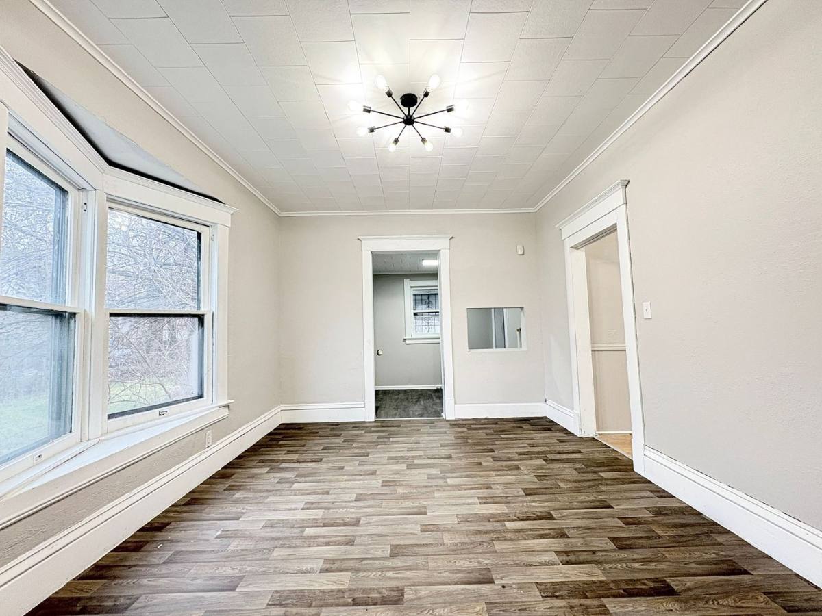 House for rent at 119 Winthrop St, Toledo, OH 43620