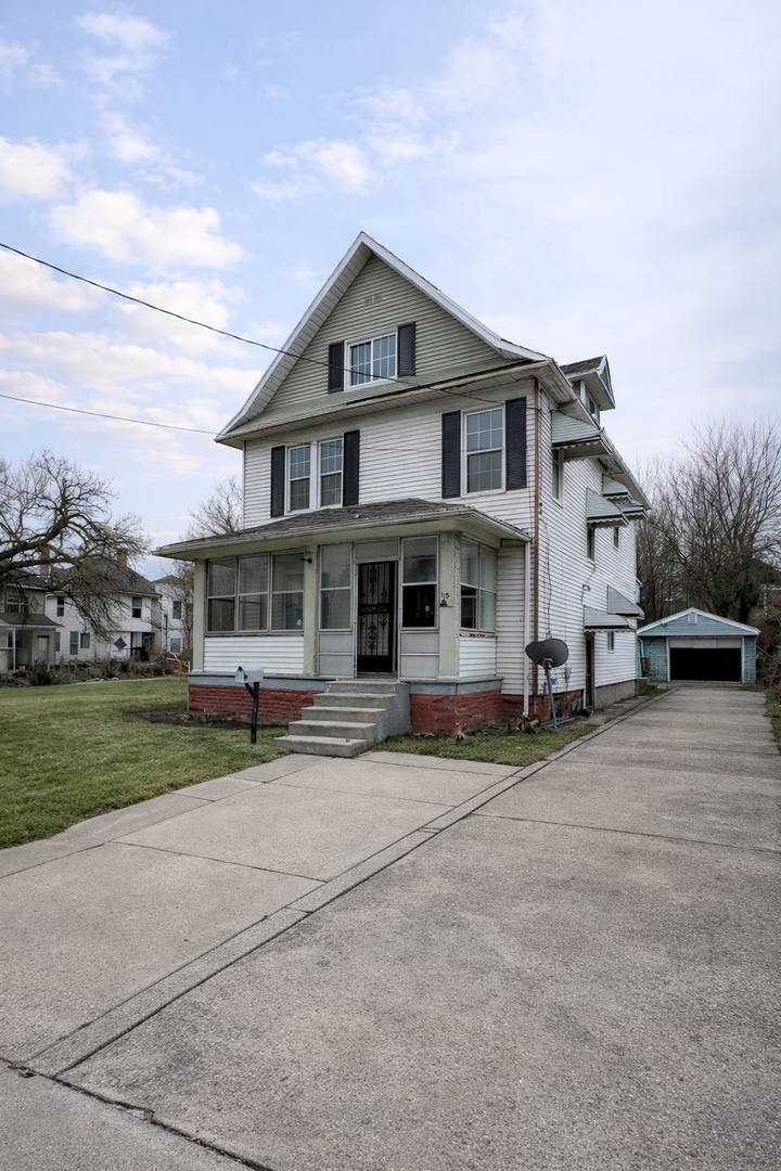 House for rent at 119 Winthrop St, Toledo, OH 43620