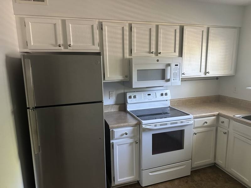 Condo for rent at 2900 Heathstead Place -B, Charlotte, NC 28210