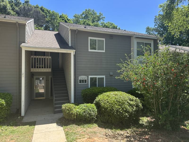 Condo for rent at 2900 Heathstead Place -B, Charlotte, NC 28210