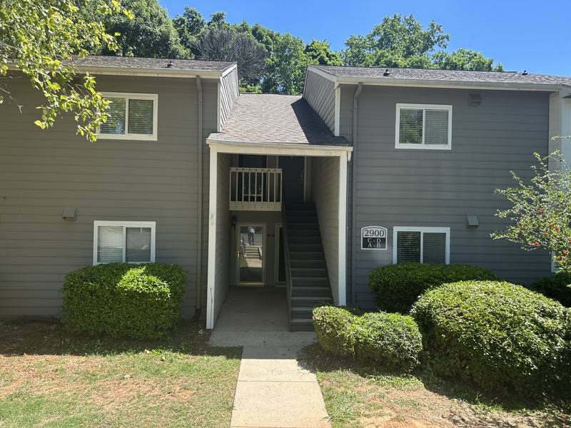 Condo for rent at 2900 Heathstead Place -B, Charlotte, NC 28210