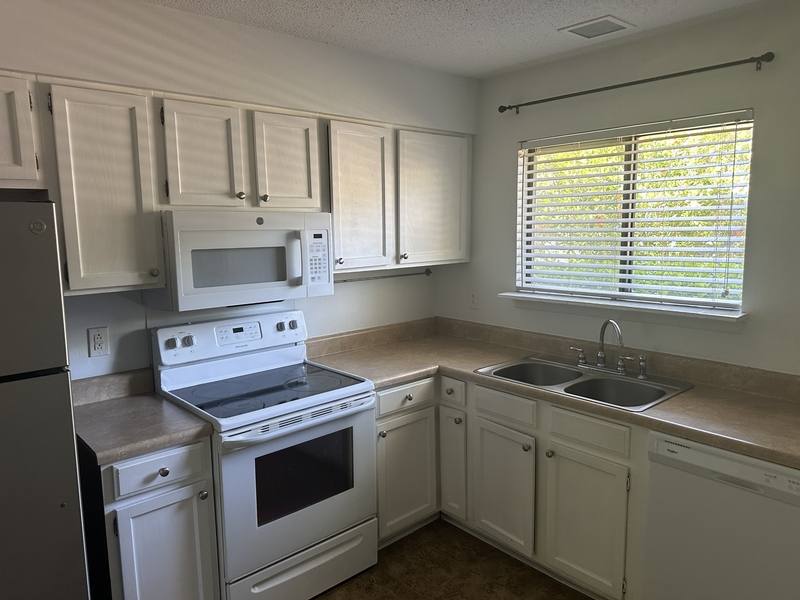 Condo for rent at 2900 Heathstead Place -B, Charlotte, NC 28210