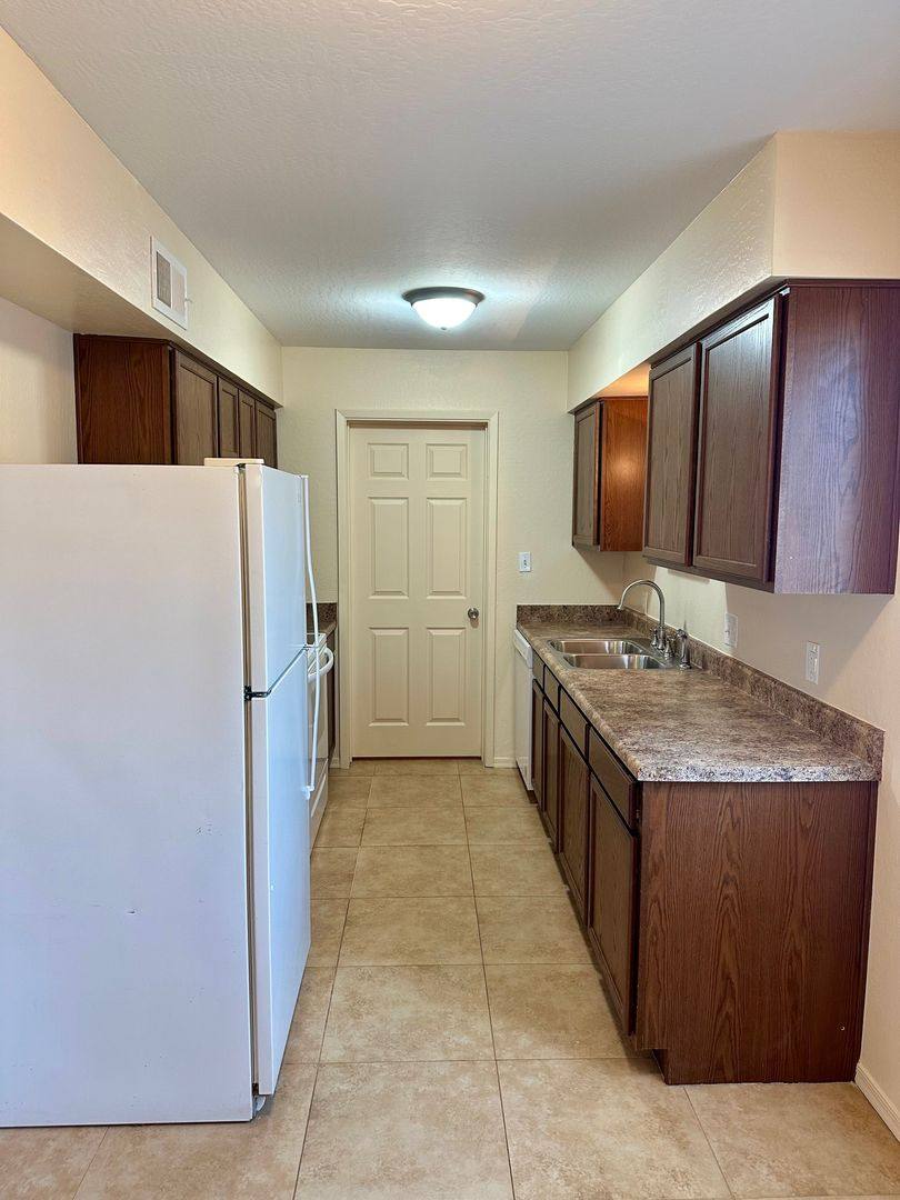 Apartment for rent at 43 W Inglewood St, Mesa, AZ 85201