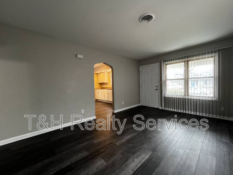 House for rent at 4358 Norwaldo Ave, Indianapolis, IN 46205