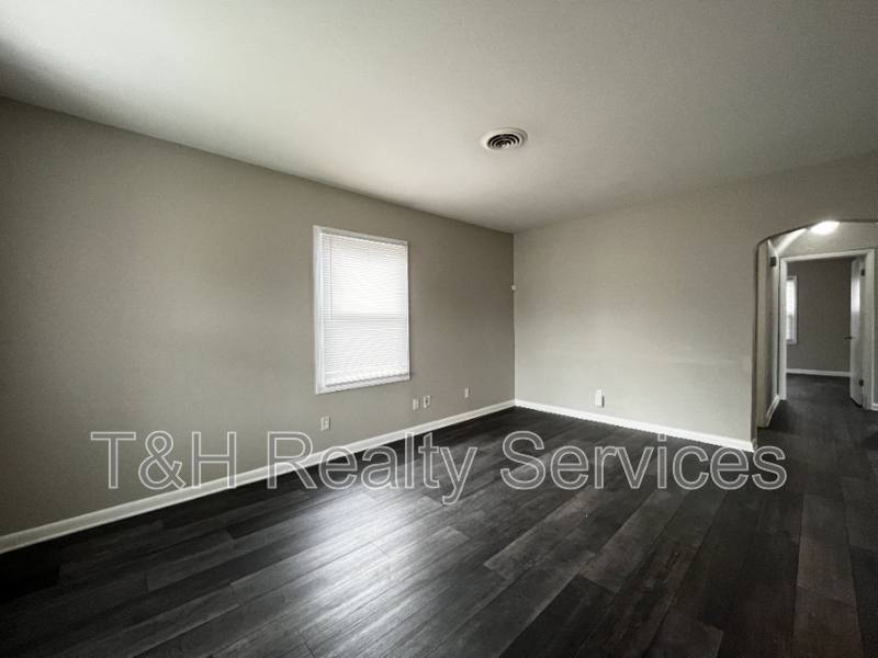 House for rent at 4358 Norwaldo Ave, Indianapolis, IN 46205