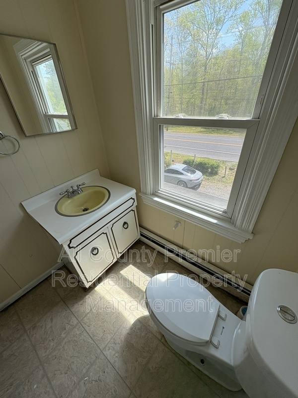 House for rent at 401 Route 9, Waretown, NJ 08758