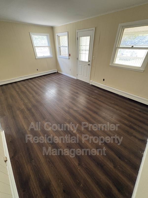 House for rent at 401 Route 9, Waretown, NJ 08758