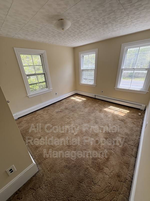 House for rent at 401 Route 9, Waretown, NJ 08758