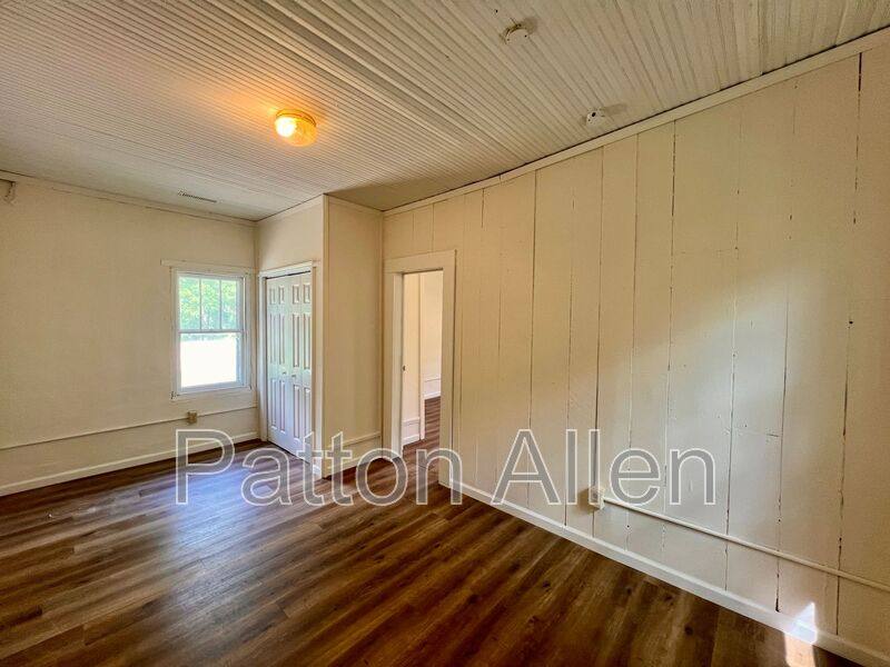 House for rent at 310 Old County Home Rd, Asheville, NC 28806