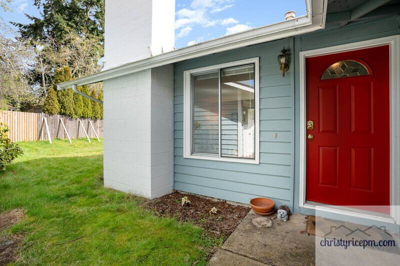 House for rent at 2107 SE 21st Court, Renton, WA 98055