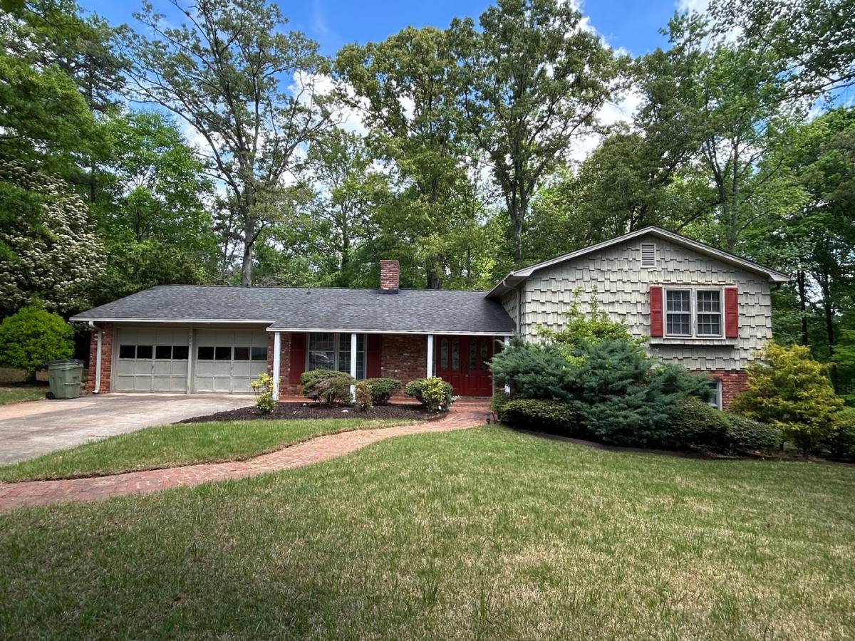 House for rent at 215 York Dr, Gaffney, SC 29340