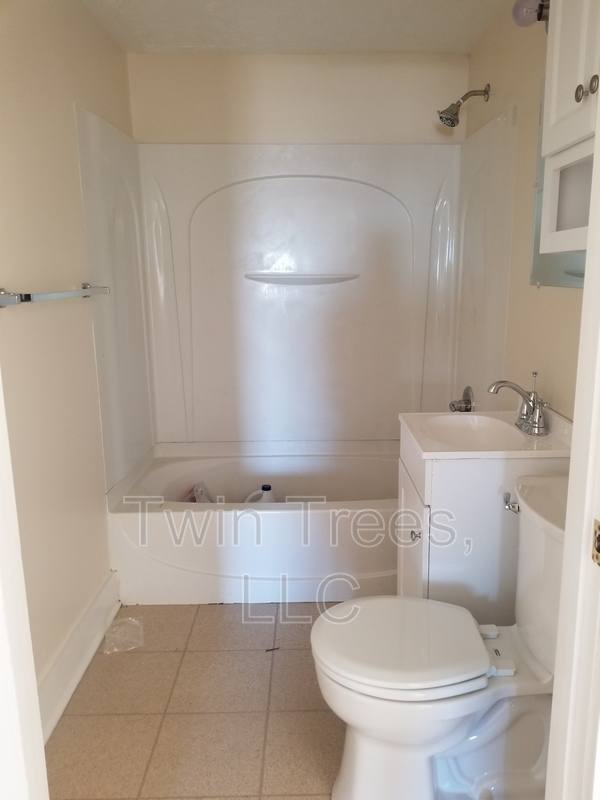 Apartment for rent at 560 Old Bethel Rd #B, Kilmarnock, VA 22482