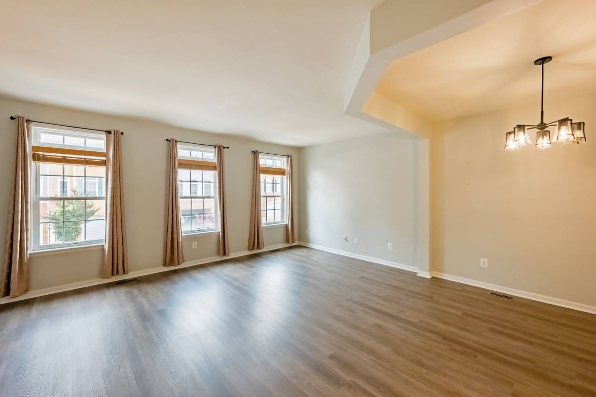 House for rent at 3385 Beechcliff Dr, Alexandria, VA 22306