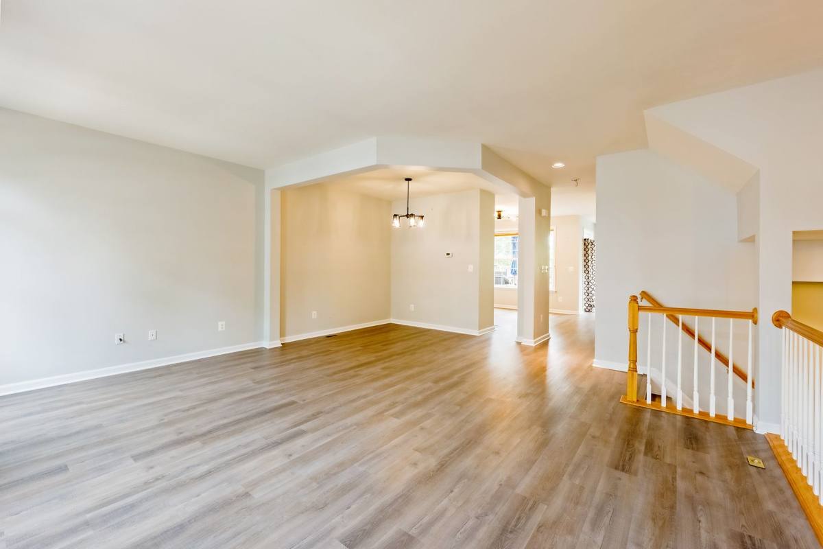 House for rent at 3385 Beechcliff Dr, Alexandria, VA 22306