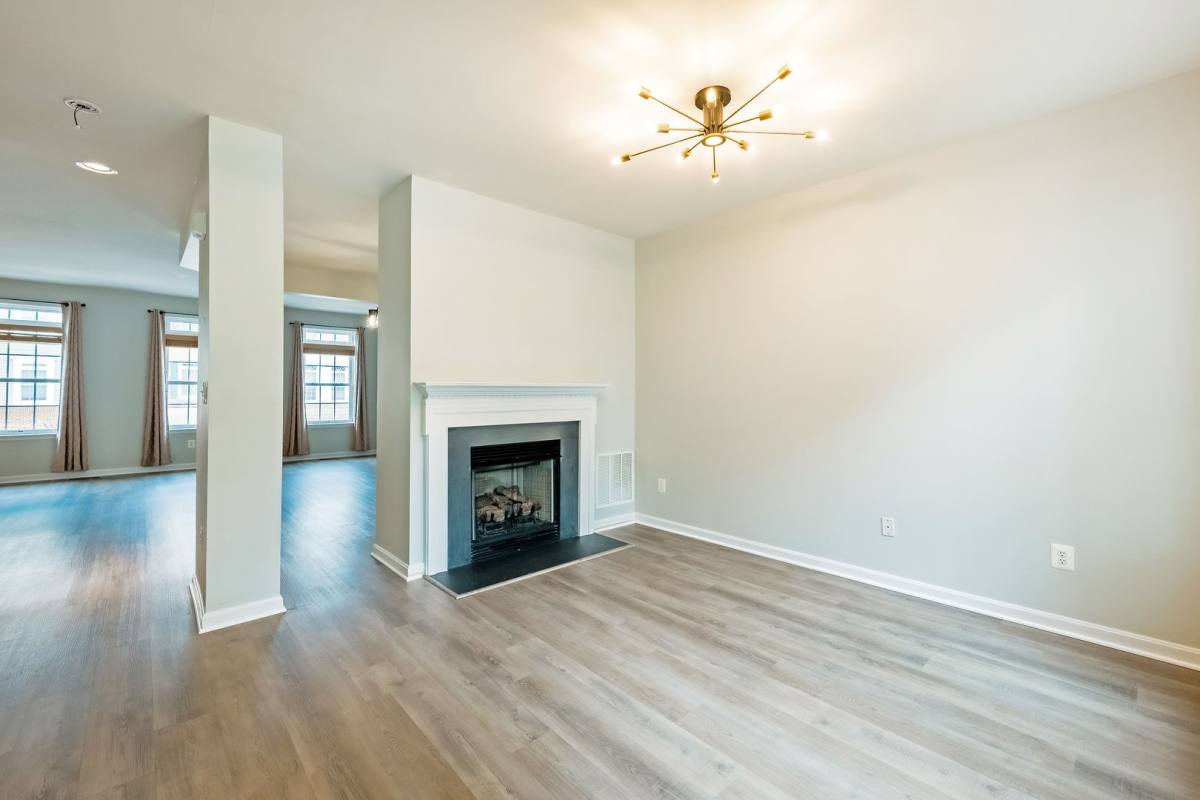 House for rent at 3385 Beechcliff Dr, Alexandria, VA 22306