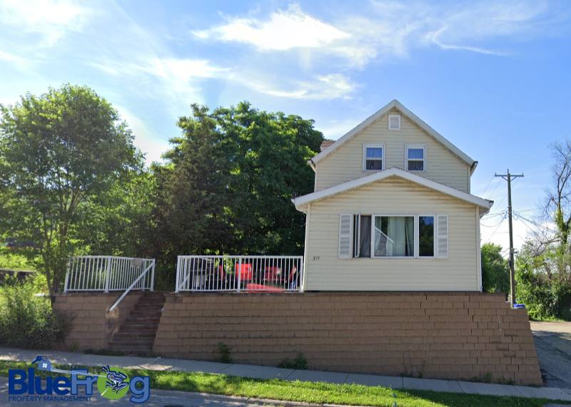 House for rent at 311 Main Ave, Kaukauna, WI 54130