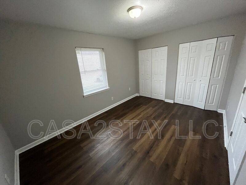 Apartment for rent at 411 Iowa Ave #4, Louisville, KY 40208