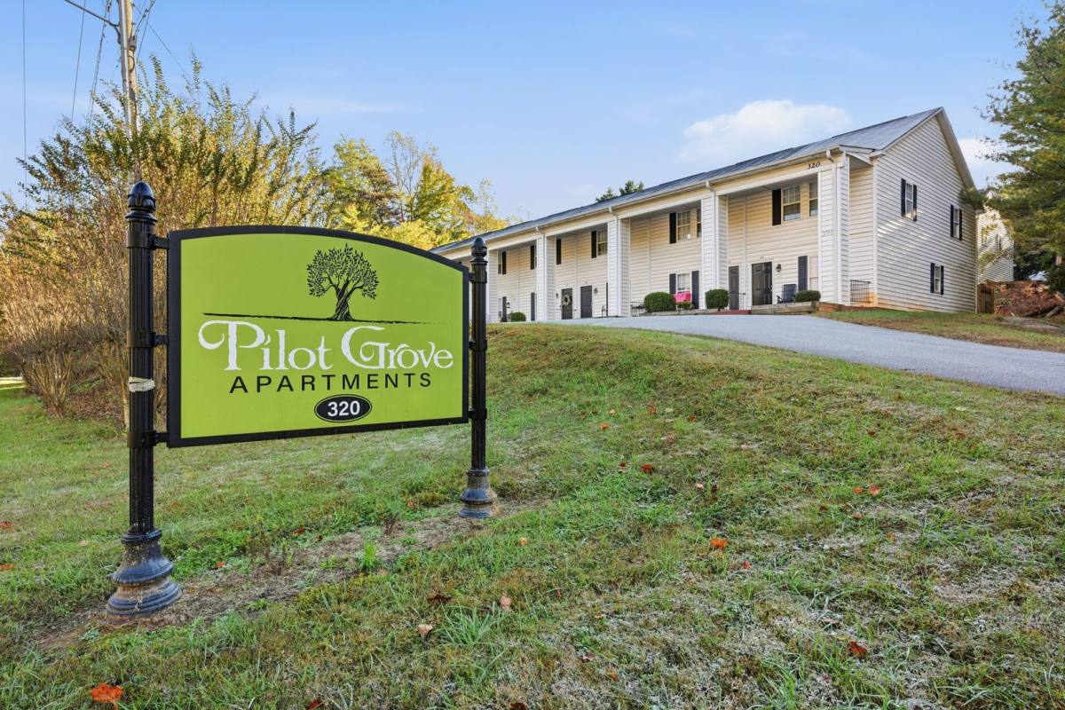 Apartment for rent at 318 N Key St, Pilot Mountain, NC 27041