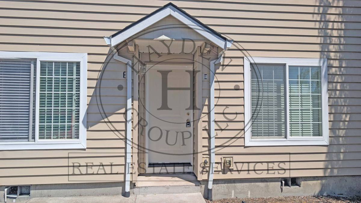Townhouse for rent at 2825 Pacific Ave, Forest Grove, OR 97116