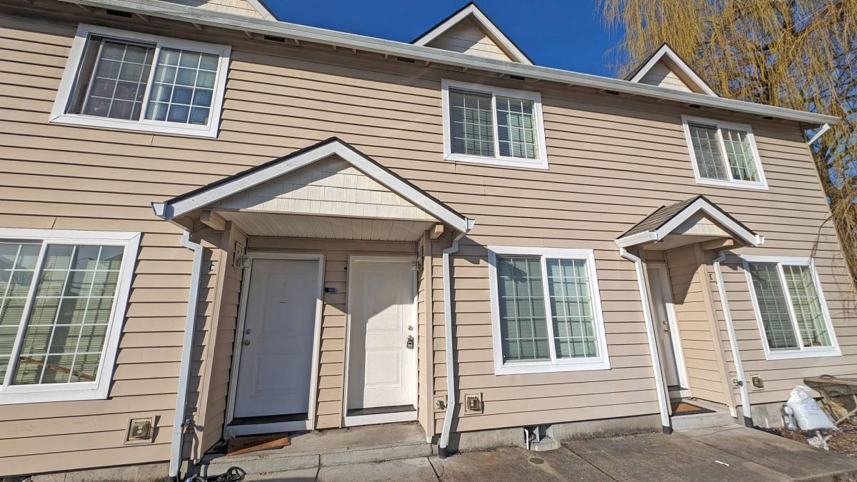 Townhouse for rent at 2825 Pacific Ave, Forest Grove, OR 97116