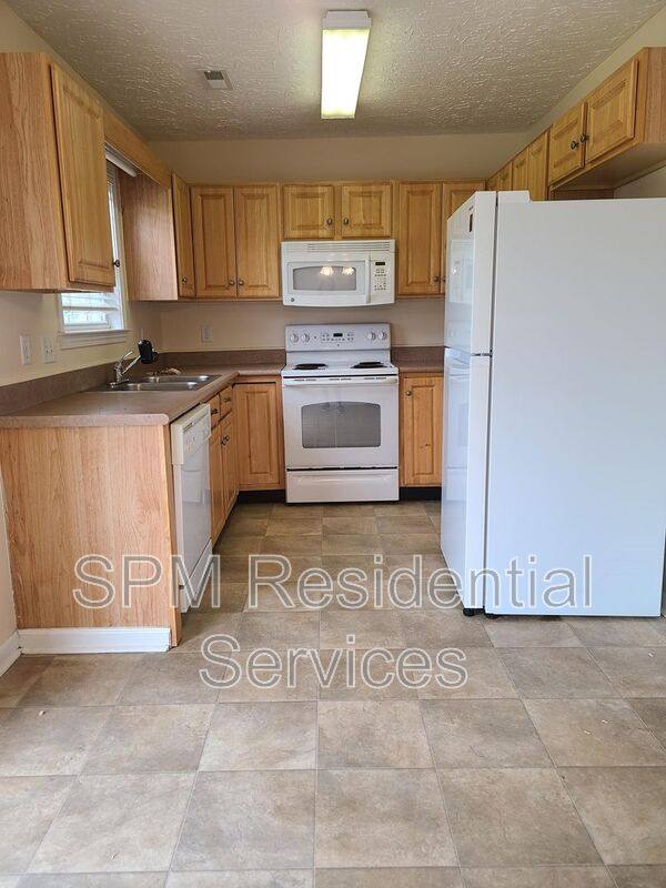 House for rent at 9499 Huckabee Dr NE, Leland, NC 28451