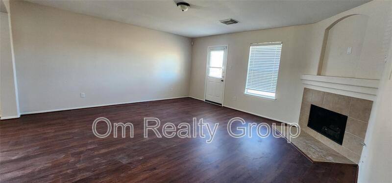House for rent at 315 Sunset Colony Dr, Rosharon, TX 77583