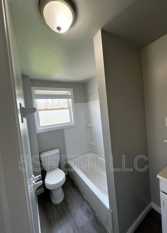 Apartment for rent at 236 S Mary Ellen St #C, South Lebanon, OH 45065