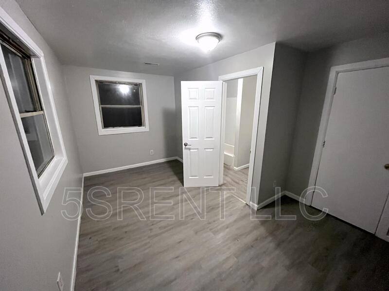 Apartment for rent at 236 S Mary Ellen St #C, South Lebanon, OH 45065