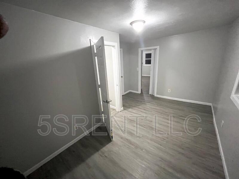 Apartment for rent at 236 S Mary Ellen St #C, South Lebanon, OH 45065