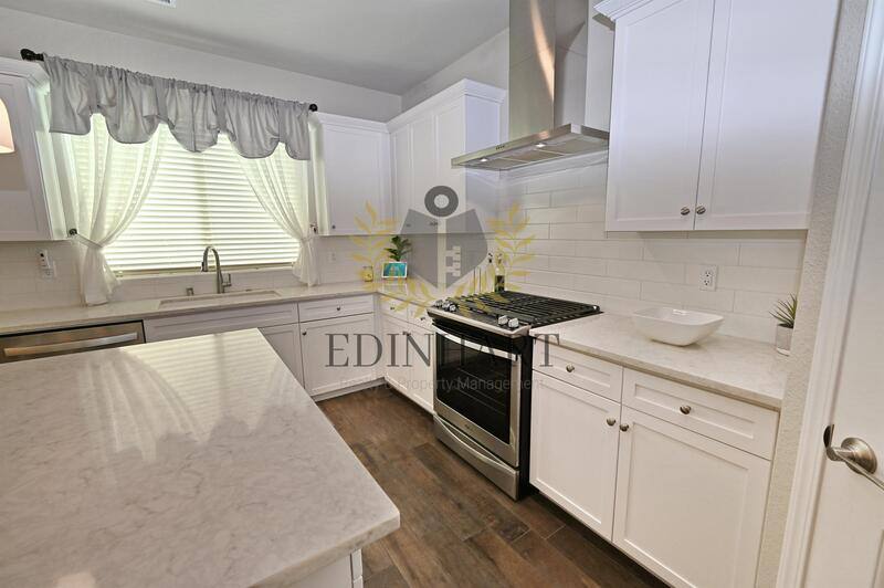 House for rent at 1439 E Via Albero Dr, Fresno, CA 93730